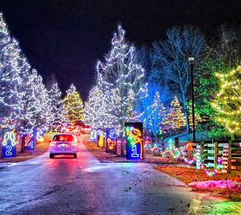 Event of the Week: Lake Metroparks Farmpark Country Lights Drive-thru ...