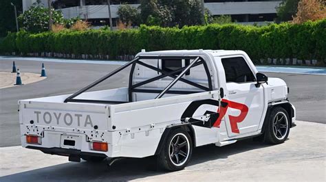 Gazoo Racing Toyota Hilux Champ: Pick-up mit 150 PS und 2,4-Liter Diesel