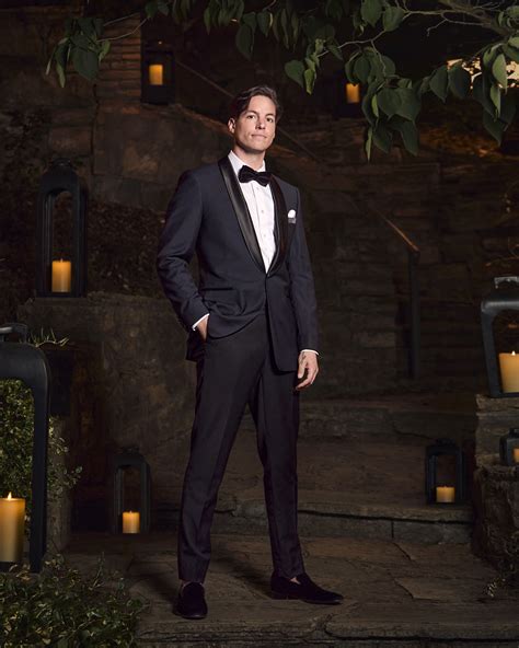 'Love Is Blind' Season 9 Reunion Photos: Who's Missing From the Cast?