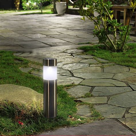 7 Best Solar Landscape Lighting Ideas For Walkway: Brighten Your Path ...