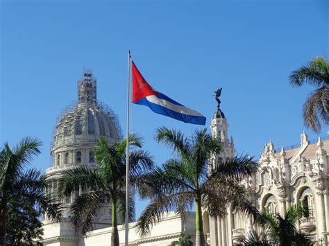 [100+] Cuban Flag Pictures | Wallpapers.com