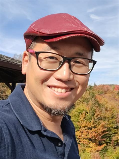 Prof LEE Louis | CW Chu College, The Chinese University of Hong Kong.