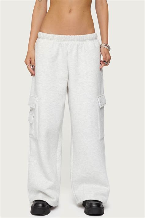 Petite Wide Leg Cargo Sweatpants – edikted