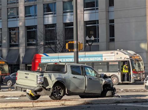 UPDATED: Fatal crash shuts down intersection of Wilson Blvd and N. Glebe Road | ARLnow.com