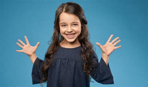 How to Teach Children to Clean Their Teeth in Hindi | छोटे बच्चों को ...