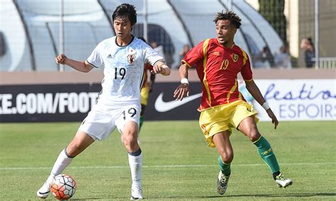 Genoa, duello con la Fiorentina per Kamada | Calciomercato