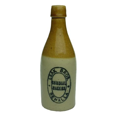 Ginger Beer. Leak Bros., Benalla. Tan Top. Champagne. (Victoria) - ABCR Auctions