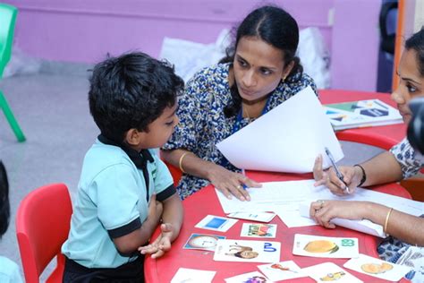 DiYES International School