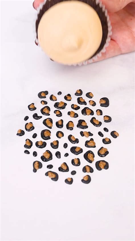 Image result for Cheetah Cake Tutorial