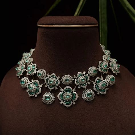 Pranavi Zircon Necklace