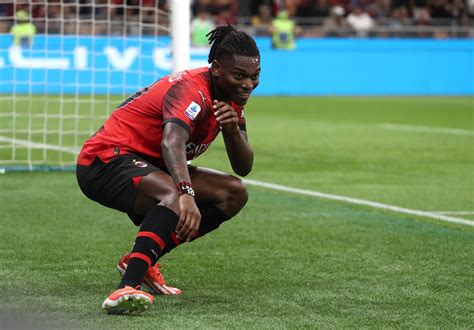 Rafael Leão confirms he attempted to talk Barcelona star into AC Milan ...