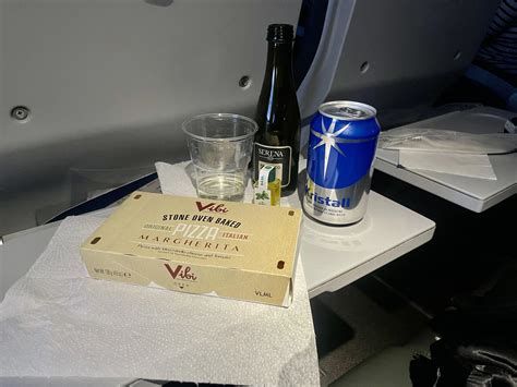 Icelandair Economy Class Review: FI622 Newark Airport (EWR) to ...