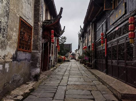 中国古典建筑小巷住宅背景高清图片下载-正版图片500661503-摄图网