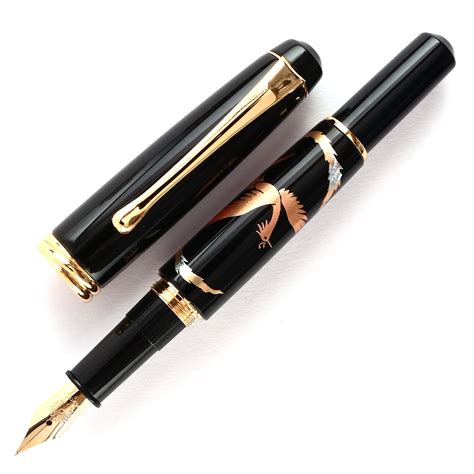 Wancher x Kuretake Yumeginga Maki-e Fountain Pen | Steel nib Japanese ...