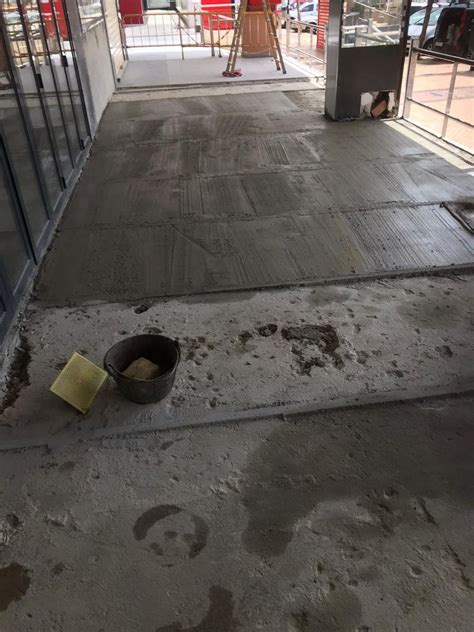 Suelo enlosado Málaga, con todo tipo de azulejo y losa