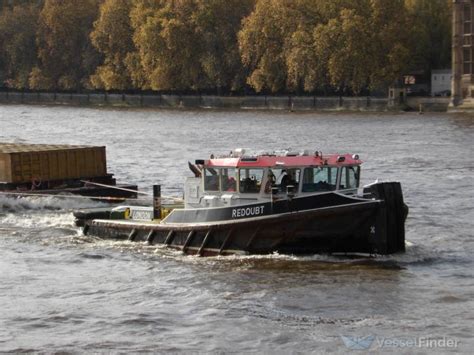 REDOUBT, Tug - Details and current position - MMSI 235078641 - VesselFinder