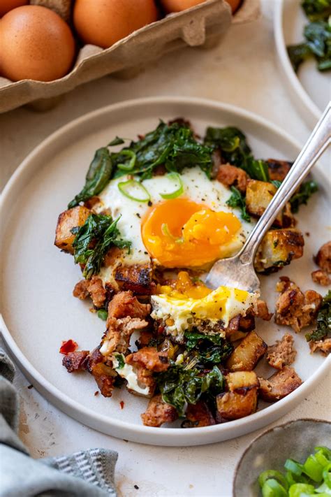 Breakfast Hash - The Almond Eater