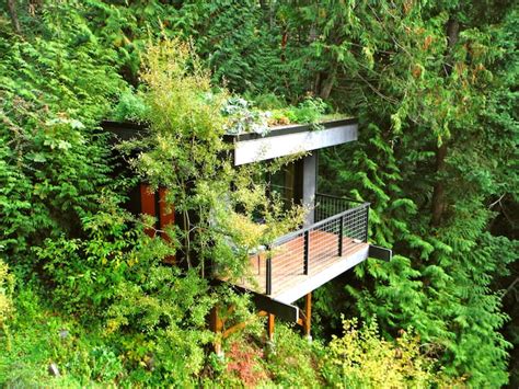 Pleasant Bay Lookout (epic sea view + hot tub) - Treehouses for Rent in ...