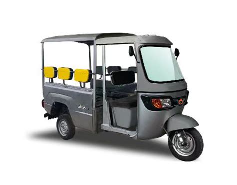 Wardwizard Innovations Dispatches More Electric Three-Wheelers to the ...