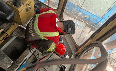 2 QC Retrofit - Boom & Girder Internal Painting, Flange Bolt ...