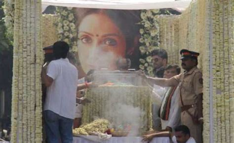 श्रीदेवी का राजकीय सम्मान के साथ अंतिम संस्कार के लिए किसने दिए थे आदेश ...