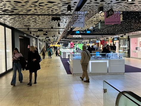Bojkot u BiH: Manji promet u trgovinama, ali kafići puni | Bloomberg Adria