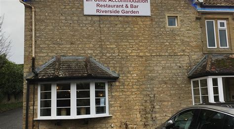 THE COACH AND HORSES INN (South Perrott) - Inn Reviews, Photos, Rate ...