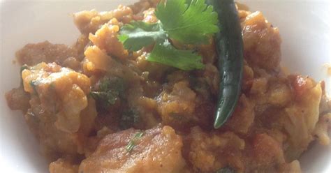 Aloo Gobi Masala Recipe by Sreebha Pribin - Cookpad