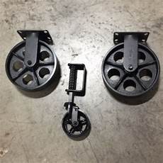 roue en fer pour table basse jeu de roulettes table basse chariot industriel par visupply roue en fer pour table basse jeu de roulettes table basse chariot industriel par visupply