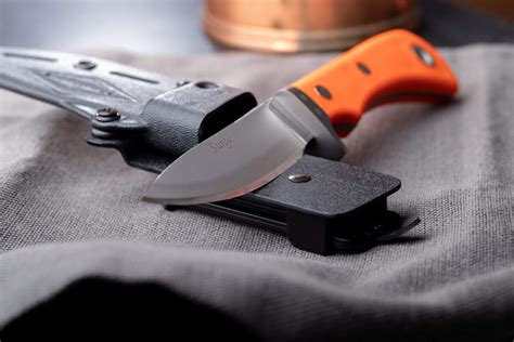 Top 3 Skinning Knives Every Hunter Needs | DiamondBlade Knives