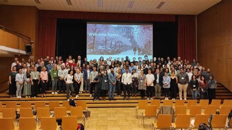 Rezultat imagine pentru Joy Learning Economics Lessons