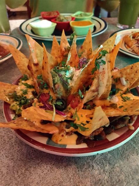 Scrumptious Food & Great Hospitality At Sammy Sosa In Malad | LBB