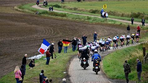 Image result for Dimanche Paris-Roubaix