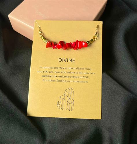 Affordable Red Chip Beads Stone Chain Necklace– Oralia India