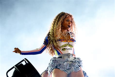 Ciara Goes Graphic in Vaquera Design for Coachella 2025