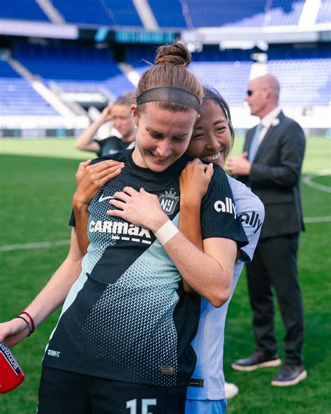 Tierna Davidson | An outdoor proposal in March in Chicago was a risk 🥶 ...