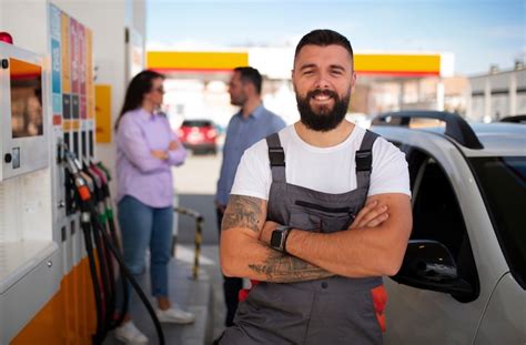 Gas station esso Images - Free Download on Freepik