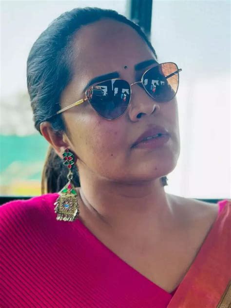 సంక్రాంతి పండగంతా అనసూయదే..! | TeluguSamayam