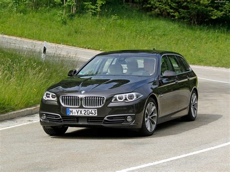BMW 5-Series Touring (2014) - pictures, information & specs