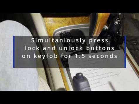 Key FOB Programming for 2002 Lexus SC430 的图像结果