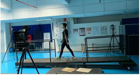 Correlation between Postural Stability and Lower Extremity Joint ...