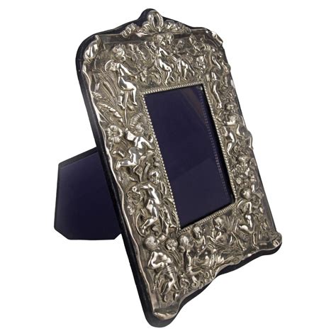 Marco inglés de plata de ley de finales del siglo XX con querubines y ...