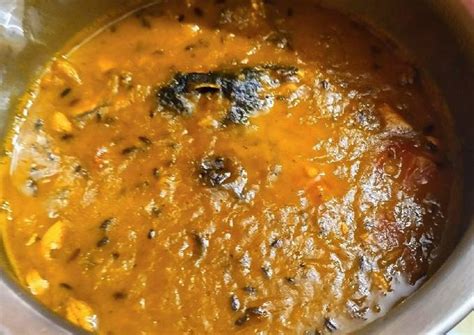 Red lentil with rohu fish head Recipe by Ujjaini Basu - Cookpad