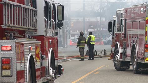 Selma Fire & Rescue battles raging early morning fire - WAKA 8