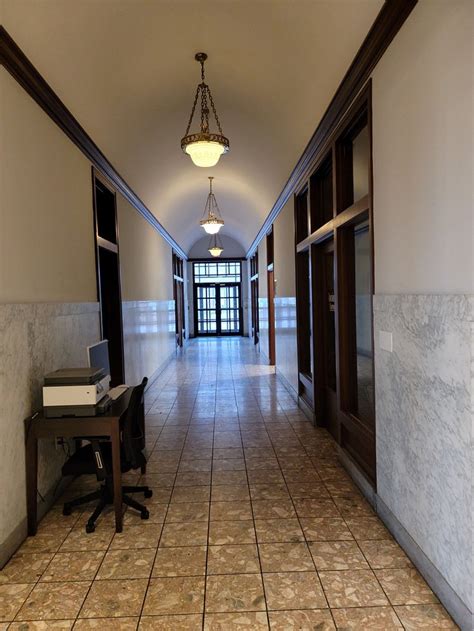 ARIEL BROADWAY HOTEL (Lorain) - Hotel Reviews, Photos, Rate Comparison ...