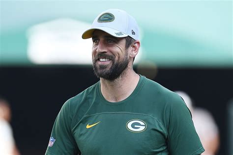 Aaron Rodgers Mustache 2022