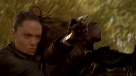 🥇 Lara Croft and the Horse 7 faszinierende Abenteuer enthüllt