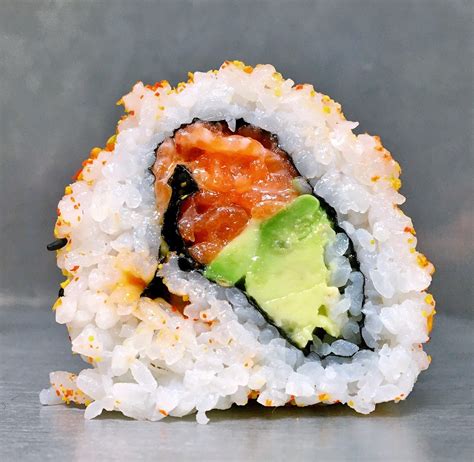 Spicy Salmon Roll (10pcs) – Sakura Japanese Cuisine