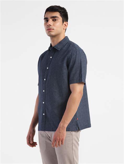 Men's Striped Spread Collar Shirt – Levis India Store