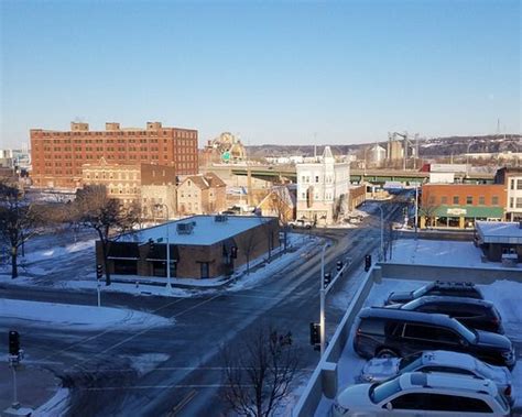 HOLIDAY INN DUBUQUE/GALENA BY IHG - Hotel Reviews, Photos, Rate ...